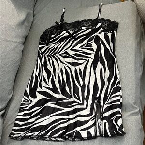 Victoria's Secret Black & White Zebra Lace Chemise